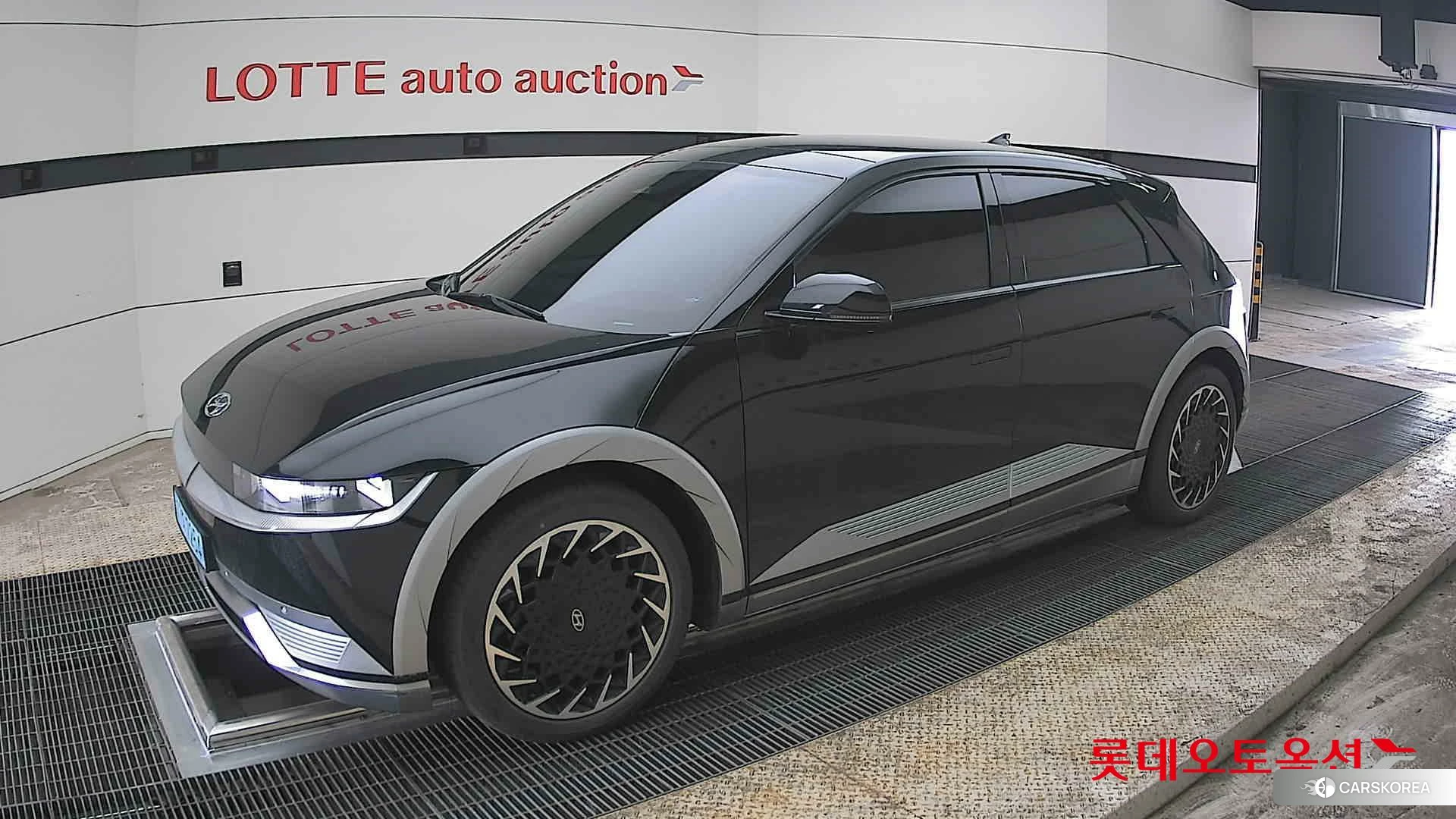 Hyundai IONIQ 5 2022 Phantom Black Pearl из Кореи, фото 4