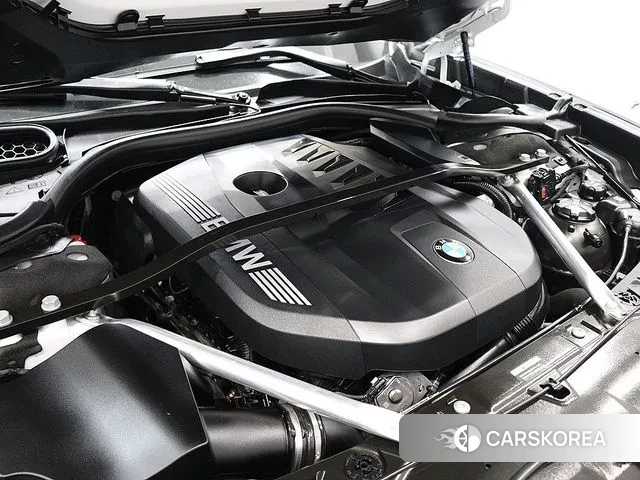 BMW 7 Series (G70) 2024 Белый из Кореи, фото 4