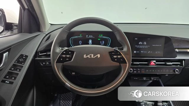 Kia Di Ol Nu Niro 2022 Белый из Кореи, фото 4