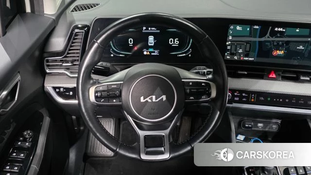 Kia Sportage 5th Generation 2023 Белый из Кореи, фото 4