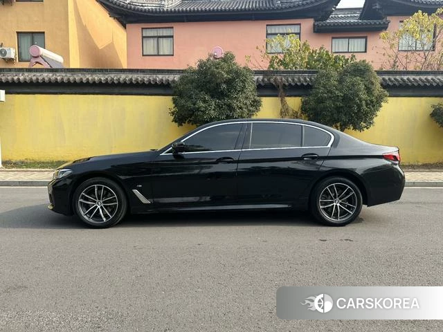 BMW 5 series 2021 Черный из Китая, фото 4