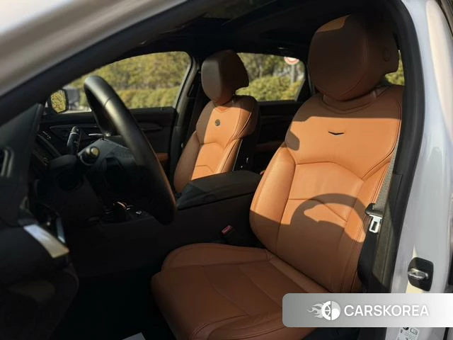 Cadillac CT6 2020 Белый из Китая, фото 4