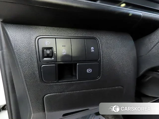 Hyundai Staria 2022 Белый из Кореи, фото 4