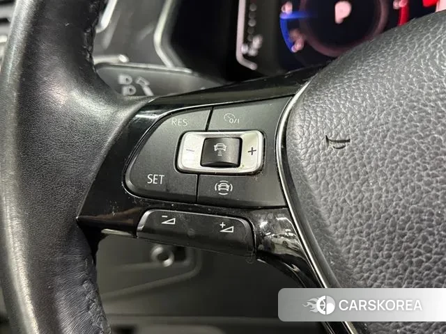 Volkswagen Tiguan Allspace 2020 Белый из Кореи, фото 4