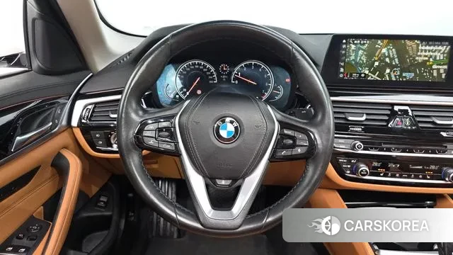 BMW 5 Series (G30) 2018 Белый из Кореи, фото 4