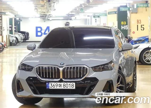 BMW 5 Series (G60) id 2703339 из Кореи 4