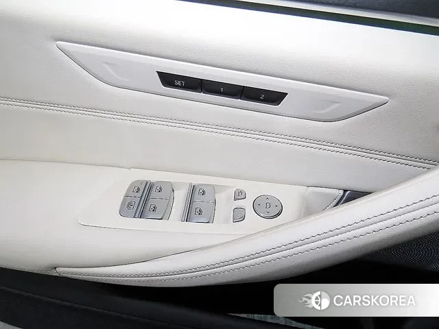 BMW 5 Series (G30) 2020 Черный из Кореи, фото 4