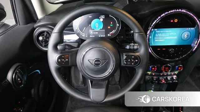 Mini Cooper 2023 Белый из Кореи, фото 4