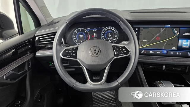 Volkswagen Touareg 3rd generation 2020 Синий из Кореи, фото 4