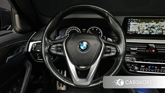 BMW 5 Series (G30) 2018 Черный из Кореи, фото 4