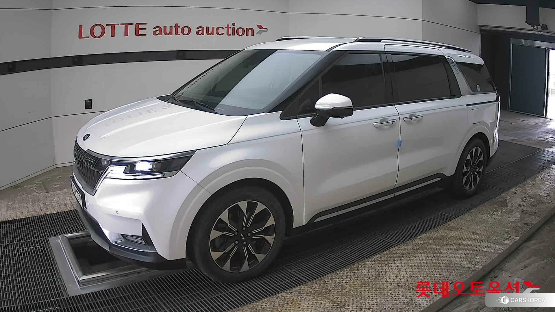 Kia Carnival 2021 Белый из Кореи, фото 4