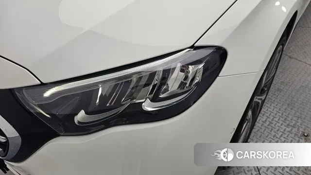 Mercedes-Benz E-Class W214 2024 Белый из Кореи, фото 4