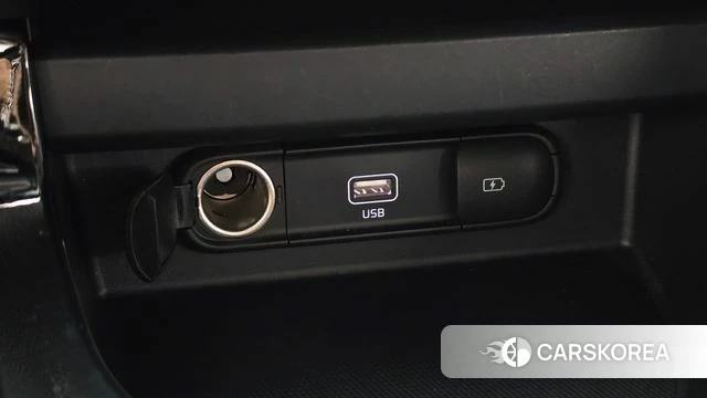 Kia Seltos 2022 Белый из Кореи, фото 4