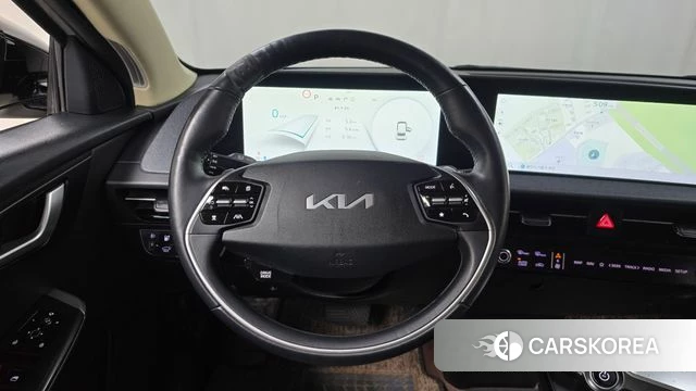 Kia EV6 2023 Жемчужный цвет из Кореи, фото 4