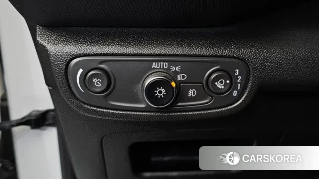 Chevrolet (GM Daewoo) Trailblazer 2023 Белый из Кореи, фото 4