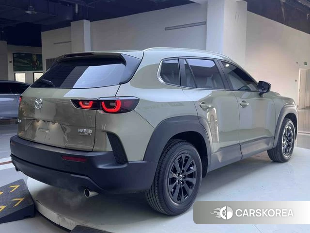 Mazda CX-50 line also 2023 Зеленый из Китая, фото 4