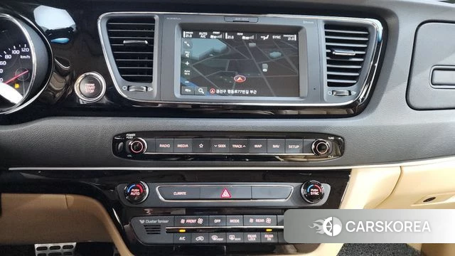 Kia The New Carnival 2019 Белый из Кореи, фото 4