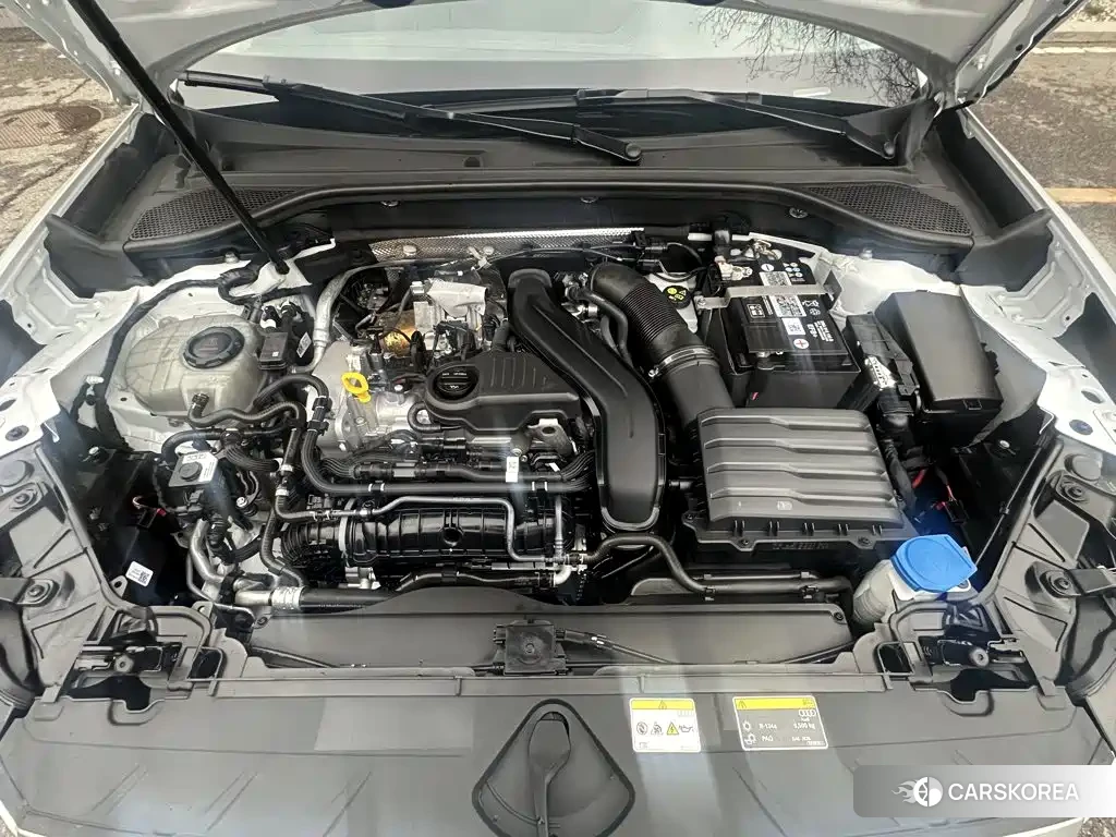 Audi Q2L 2024 Белый из Китая, фото 4