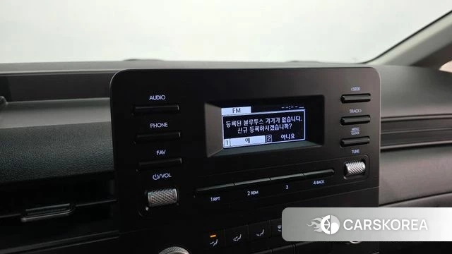 Hyundai Staria 2023 Белый из Кореи, фото 4