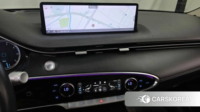 Genesis GV70 2021 Белый из Кореи, фото 4