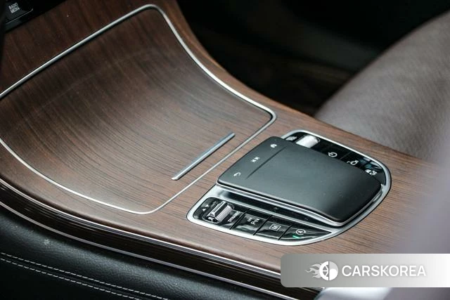 Mercedes-Benz GLC 2021 Черный из Китая, фото 4