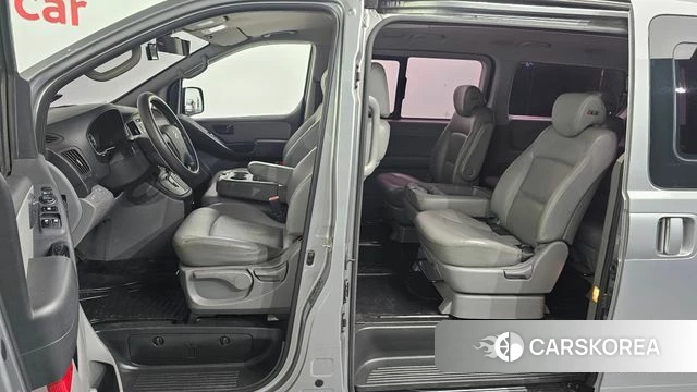 Hyundai Grand Starex 2018 Серебряный из Кореи, фото 4