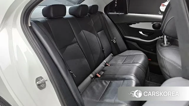 Mercedes-Benz C-Class W205 2018 Белый из Кореи, фото 4