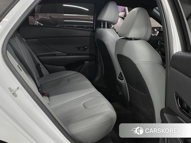 Hyundai The New Avante (CN7) 2023 Белый из Кореи, фото 4