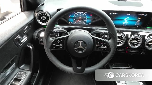 Mercedes-Benz A-Class W177 2020 Белый из Кореи, фото 4