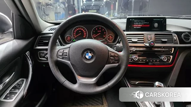 BMW 3 Series (F30) 2018 Белый из Кореи, фото 4