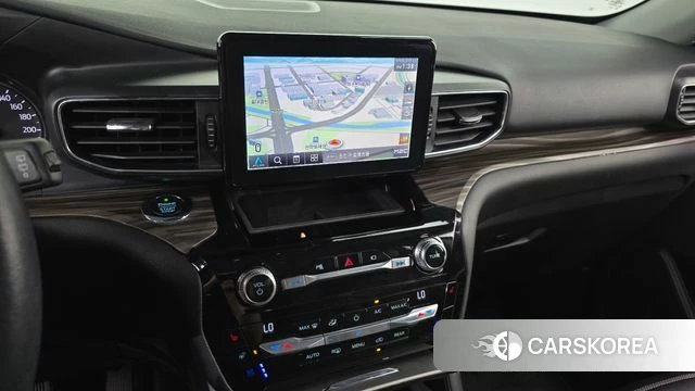 Ford Explorer 6th Generation 2021 Белый из Кореи, фото 4