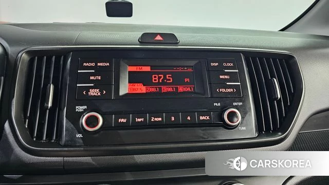 Kia The New Kia Ray 2022 Белый из Кореи, фото 4
