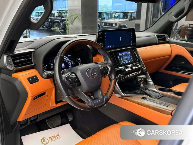 Lexus LX 2024 Белый из Китая, фото 4