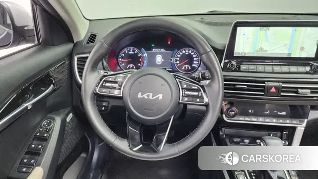 Kia Seltos 2021 Серый из Кореи, фото 4