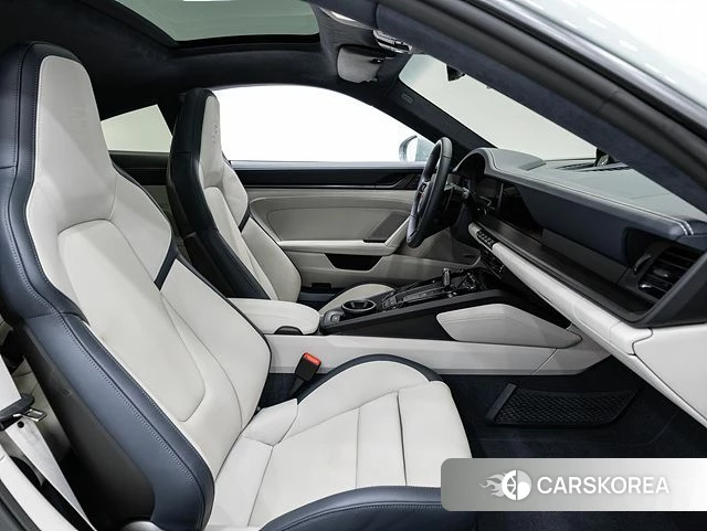 Porsche 911(992) 2025 Небесно-голубой из Кореи, фото 4