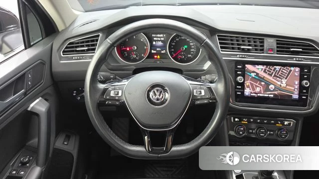 Volkswagen Tiguan second Generation 2020 Черный из Кореи, фото 4