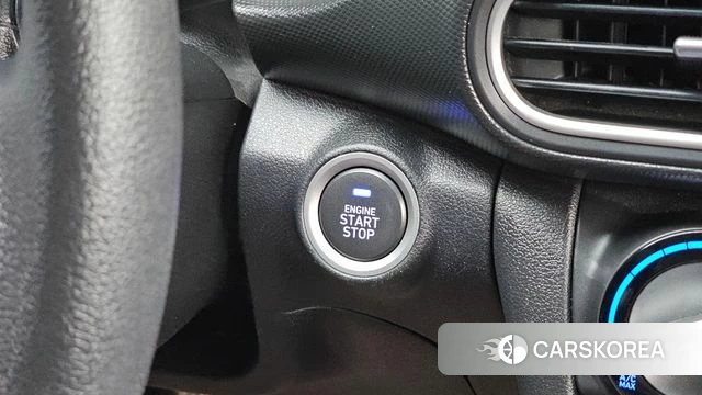 Hyundai Kona 2018 Белый из Кореи, фото 4