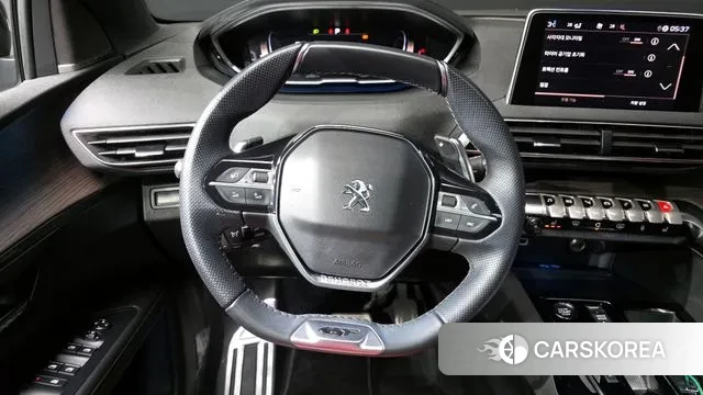 Peugeot 5008 second generation 2024 Серый из Кореи, фото 4