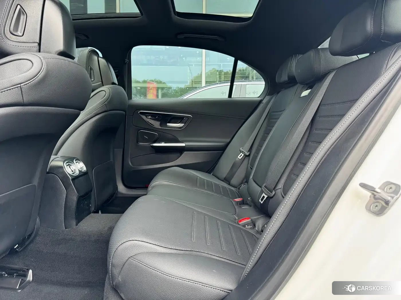 Mercedes-Benz C-class 2024 Белый из Китая, фото 4