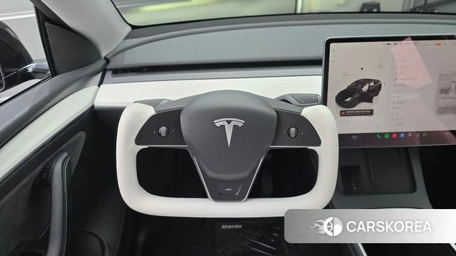 Tesla Model Y 2023 Черный из Кореи, фото 4