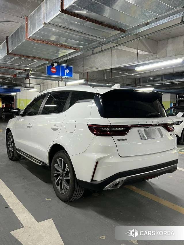 Geely Automobile Vision X6 2023 Белый из Китая, фото 4