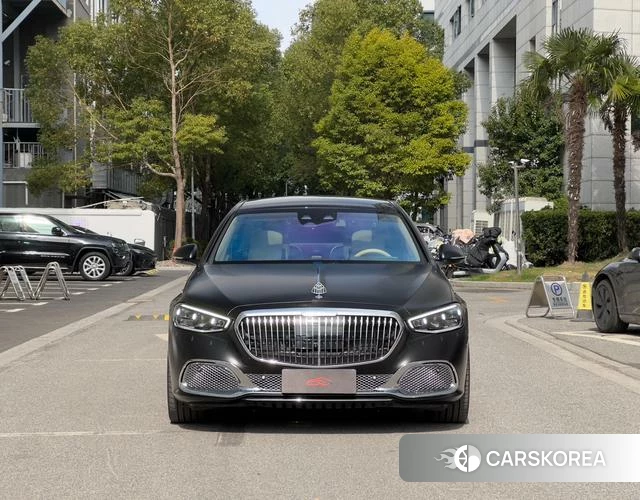 Mercedes-Benz Maybach S-class 2023 Черный из Китая, фото 4