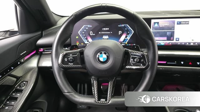 BMW 5 Series (G60) 2024 Белый из Кореи, фото 4