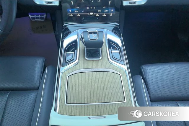 Red flag E-HS9 2023 Темно-серый из Китая, фото 4