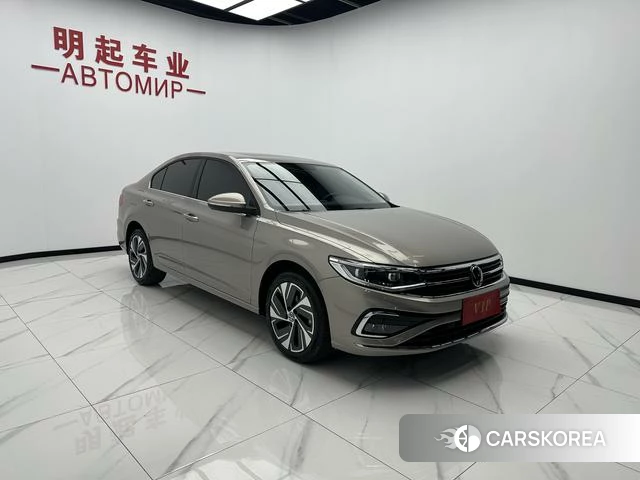Volkswagen Bora 2022 Желтый из Китая, фото 4