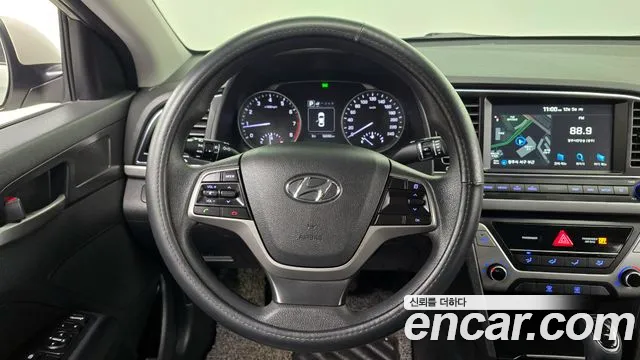 Hyundai Avante AD id 2213618 из Кореи 4