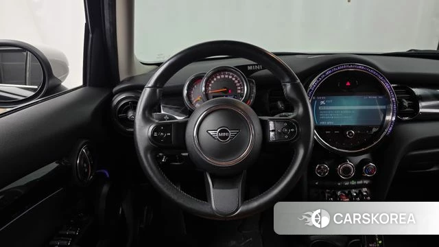 Mini Cooper 2022 Черный из Кореи, фото 4