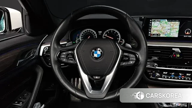 BMW 5 Series (G30) 2018 Белый из Кореи, фото 4