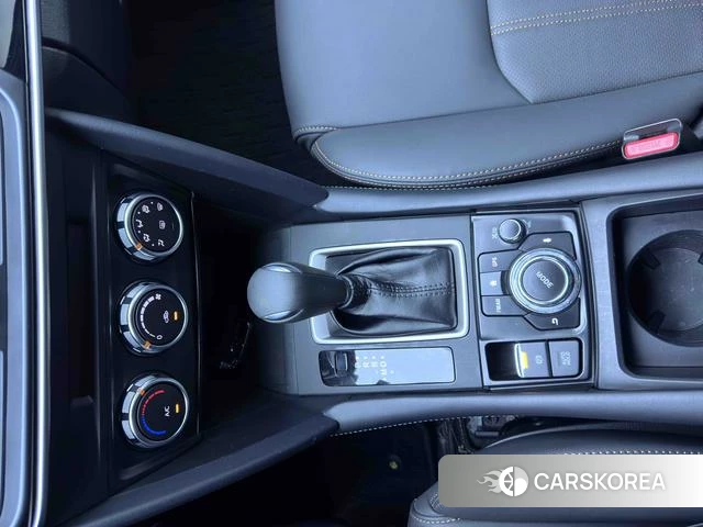 Mazda CX-4 2023 Белый из Китая, фото 4