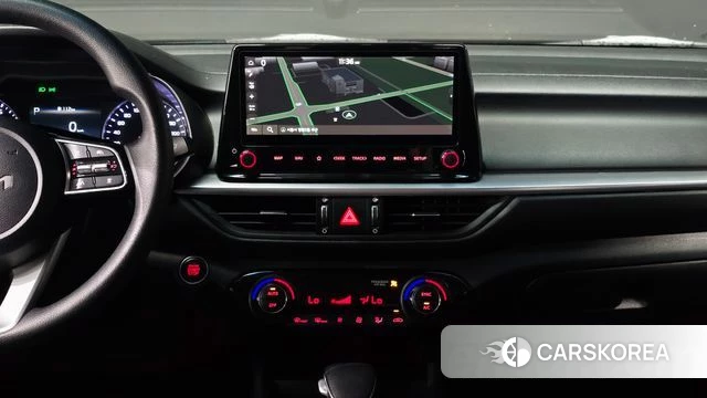 Kia The New K3 2nd generation 2022 Белый из Кореи, фото 4